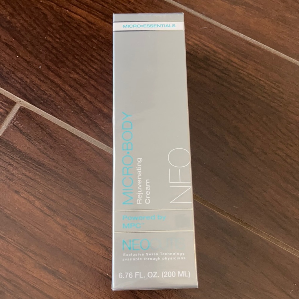 NeoCutis Micro-Body Rejuvenating Cream